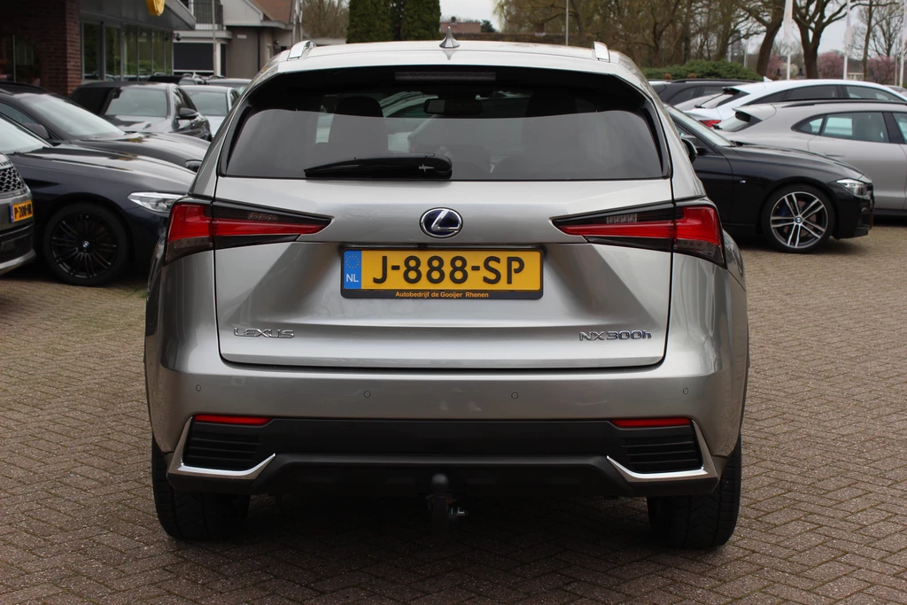 Lexus NX – foto 4