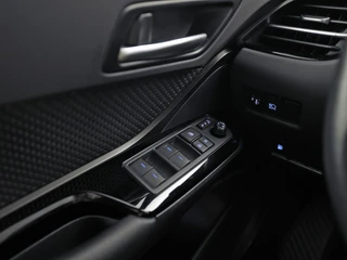Toyota C-HR – thumbnail 24