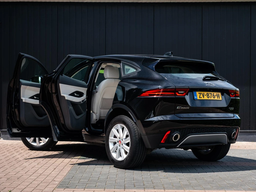 Jaguar E-PACE – foto 5