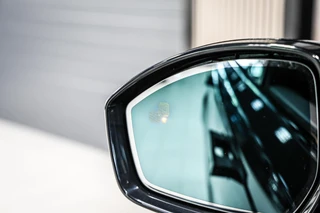 Land Rover Range Rover Velar – thumbnail 30