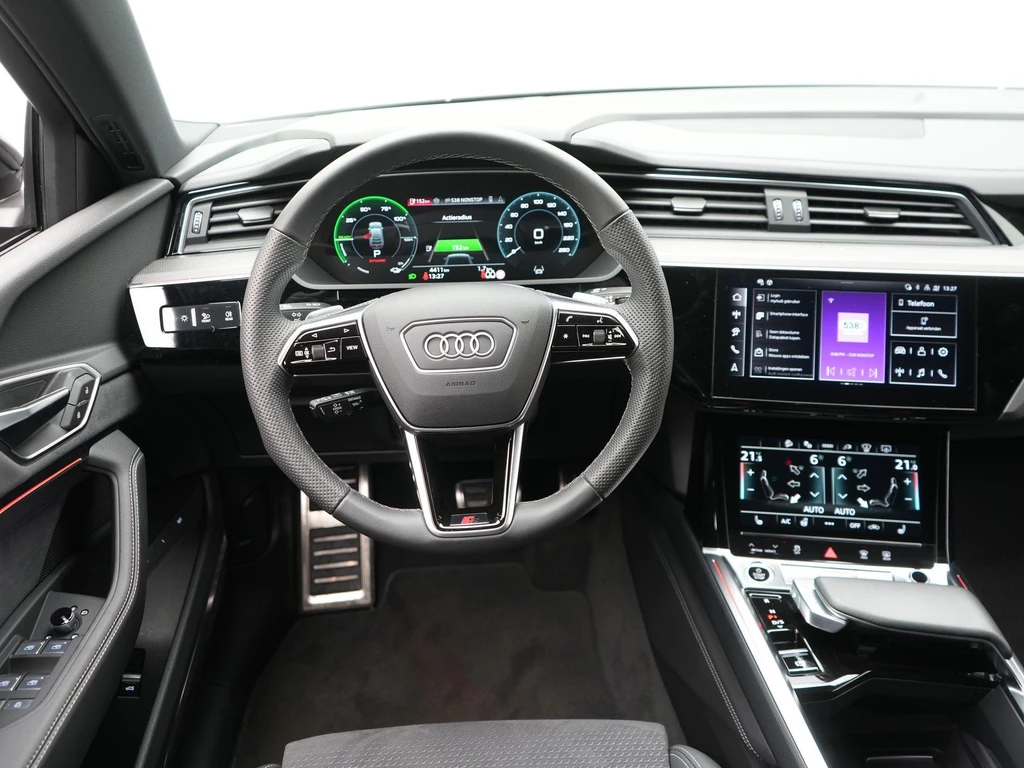 Audi Q8 Sportback e-tron – foto 14