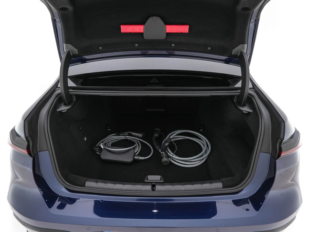 BMW i7 – foto 11