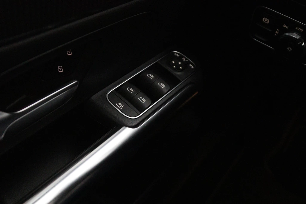 Mercedes-Benz EQA – foto 29