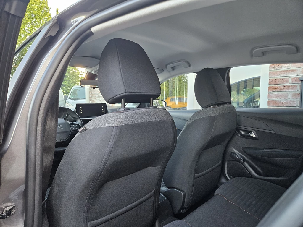 Peugeot 208 – foto 19