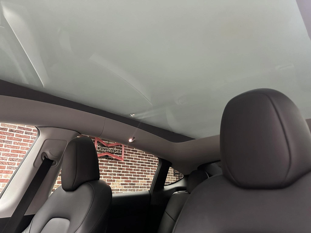 Tesla Model Y – foto 21