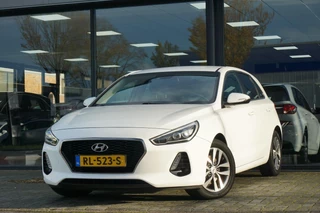Hyundai i30 – thumbnail 1