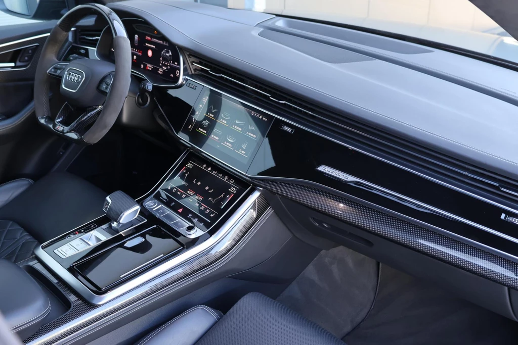 Audi SQ8 – foto 17