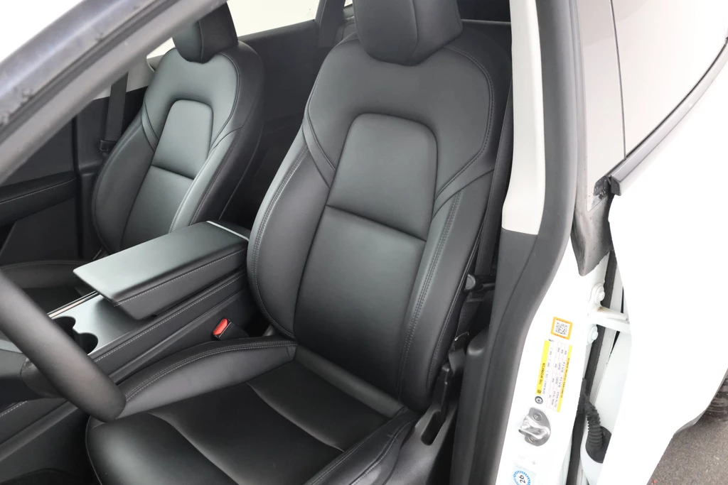 Tesla Model Y – foto 17