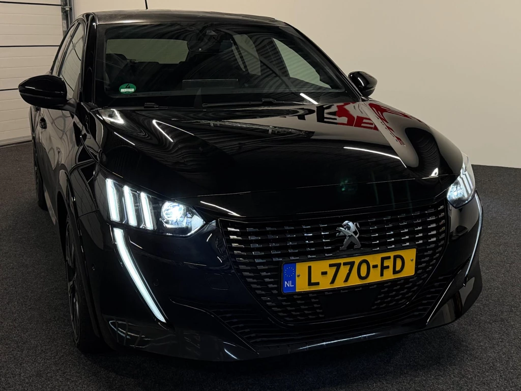 Peugeot 208 – foto 8