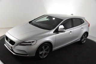 Volvo V40 – thumbnail 2