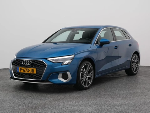 Audi A3 Sportback 35 Thttps://cardesk.autodata.nl/FSI Advanced Edition | KEYLESS