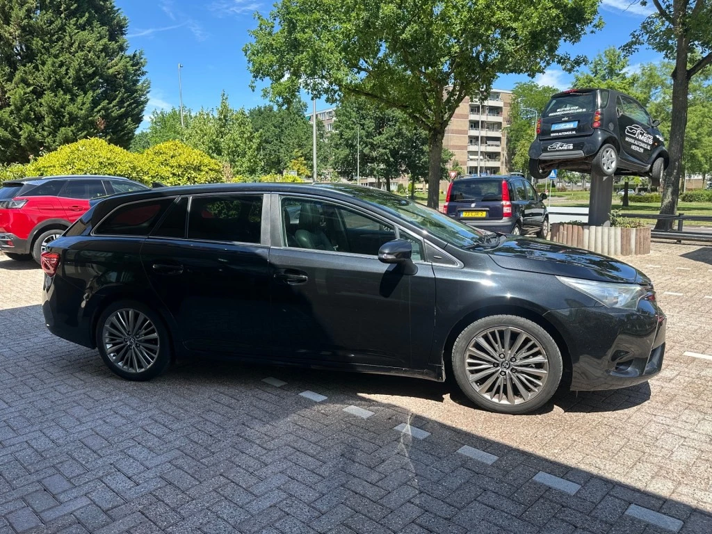 Toyota Avensis – foto 5