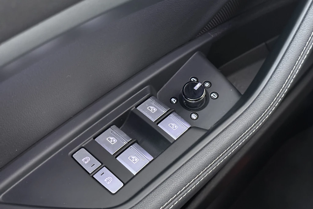 Audi Q8 e-tron – foto 23