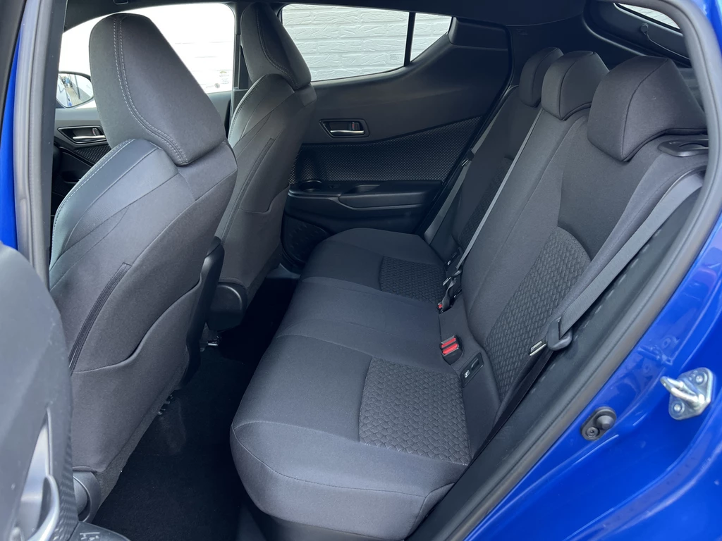 Toyota C-HR – foto 32