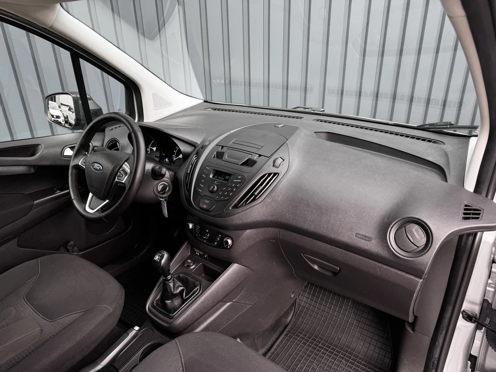 Ford Transit Courier – foto 23