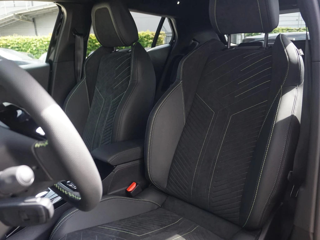 Peugeot e-2008 – foto 13