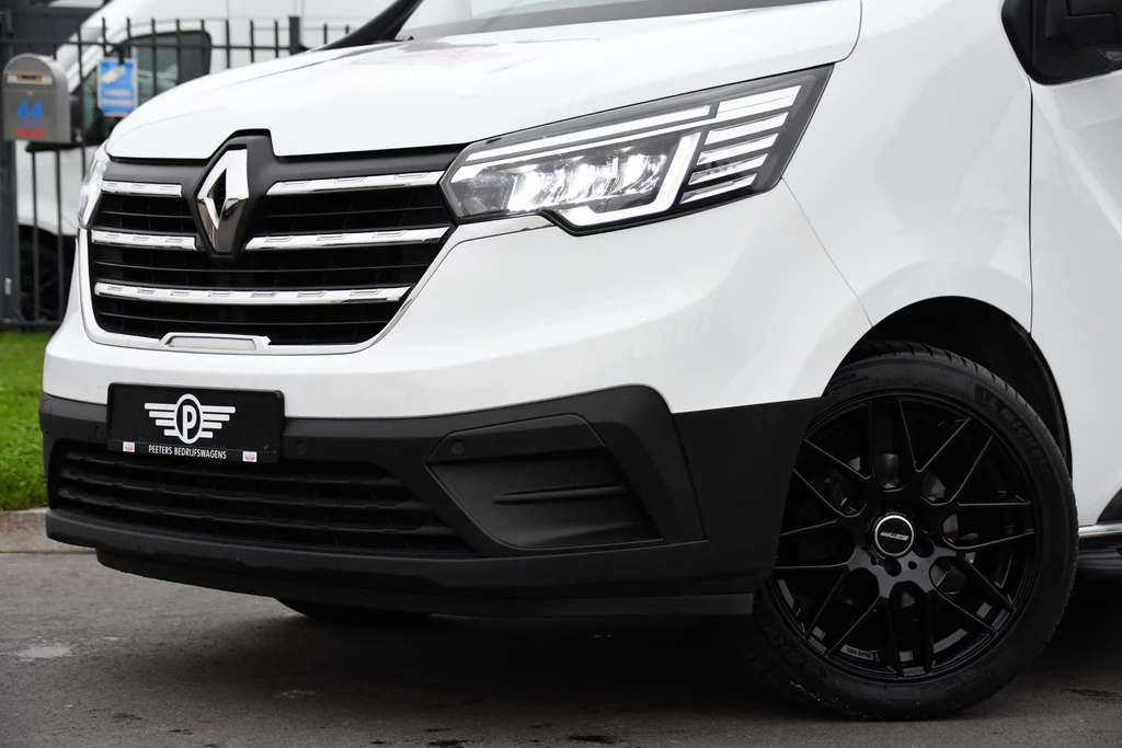 Renault Trafic – foto 12