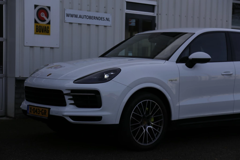 Porsche Cayenne – foto 2