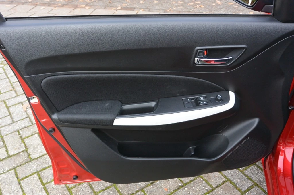Suzuki Swift – foto 14
