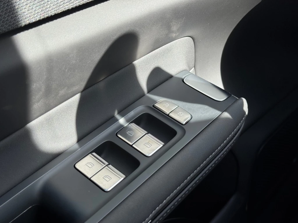 Polestar 4 – foto 18