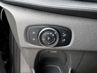 Ford Transit Custom – thumbnail 31