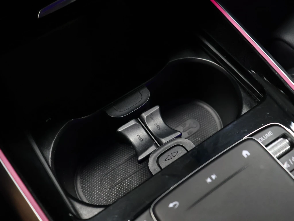 Mercedes-Benz EQA – foto 34