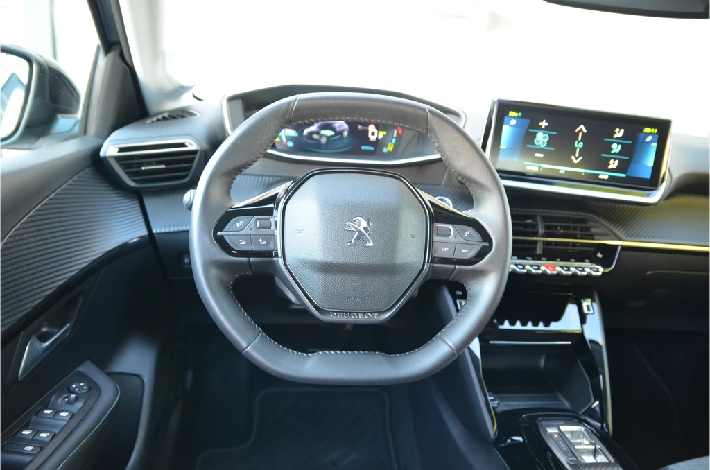 Peugeot e-208 – foto 13