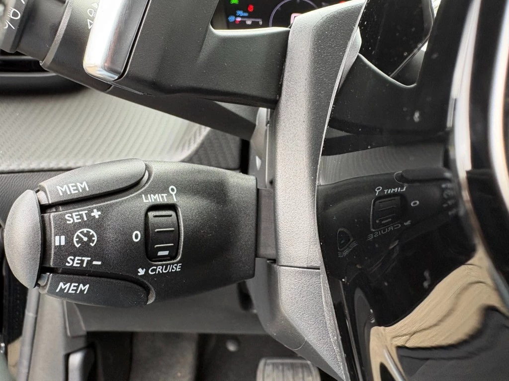 Peugeot 208 – foto 12