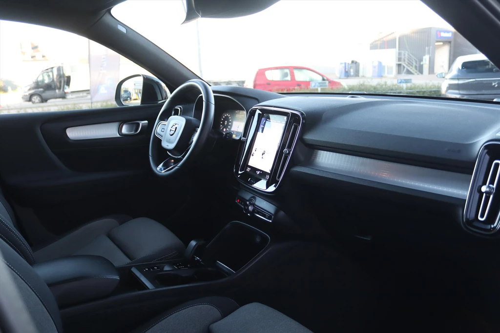 Volvo XC40 – foto 15