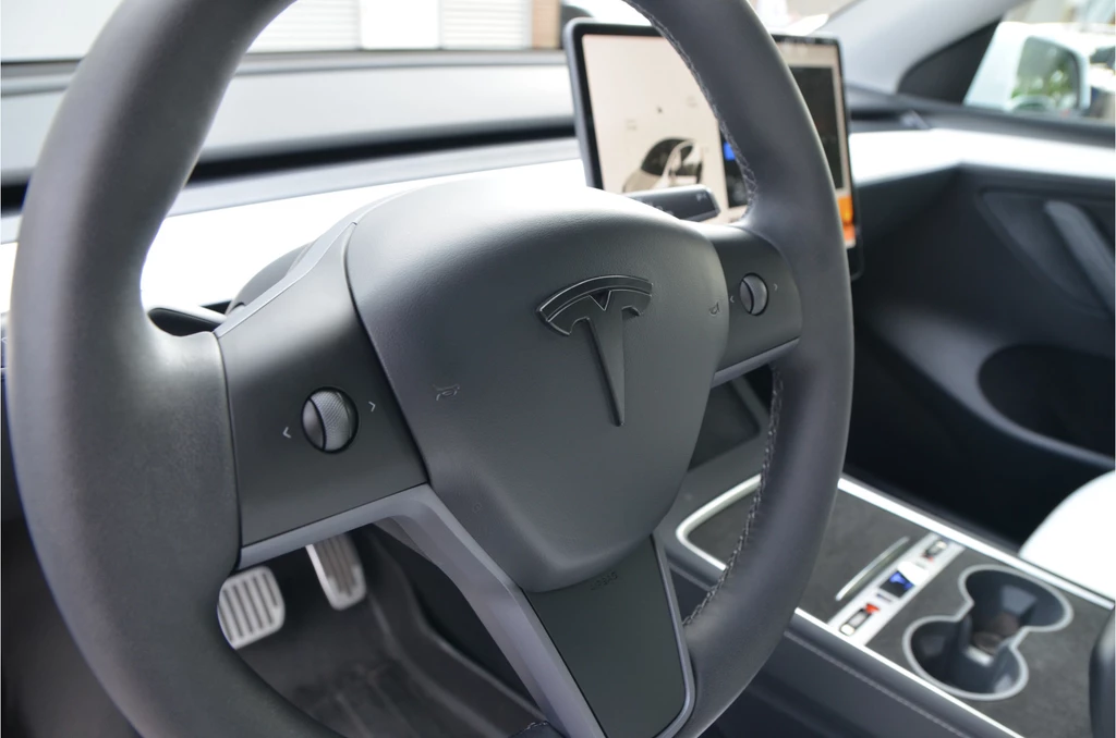 Tesla Model Y – foto 14