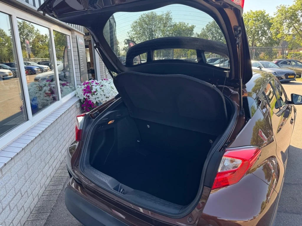 Toyota C-HR – foto 21