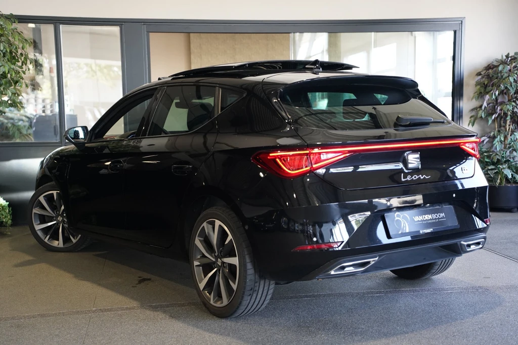 SEAT Leon – foto 4