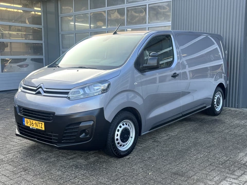 Citroën Jumpy 1.5 BlueHDI Marge BTW en BPM vrij!! Airco Cruise controle Navigatiesysteem 2-Persoons Parkeerhulp achter Apple carplay 1e eigenaar Euro 6 Bpm en Btw vrij voor particulier gebruik !!