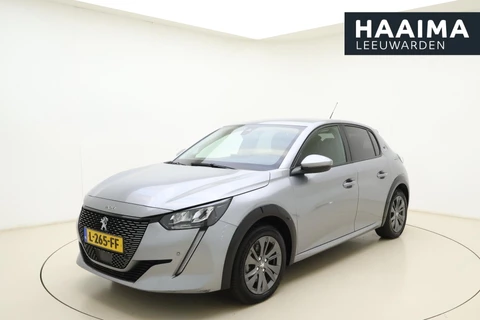 Peugeot e-208 EV Allure 50 kWh SOH: 85% | Navigatie | Climate control | Weinig kiloemeters | Camera | Lichtmetalen velgen | Keyless | Extra getint glas
