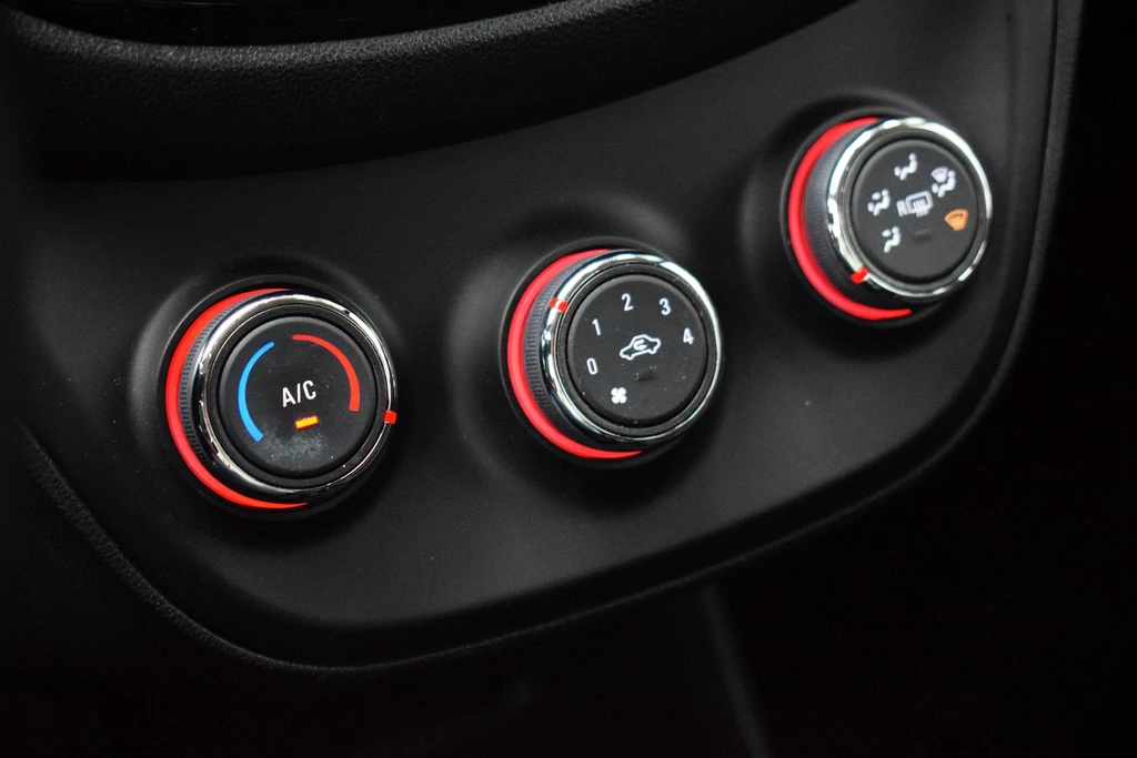 Opel KARL – foto 32