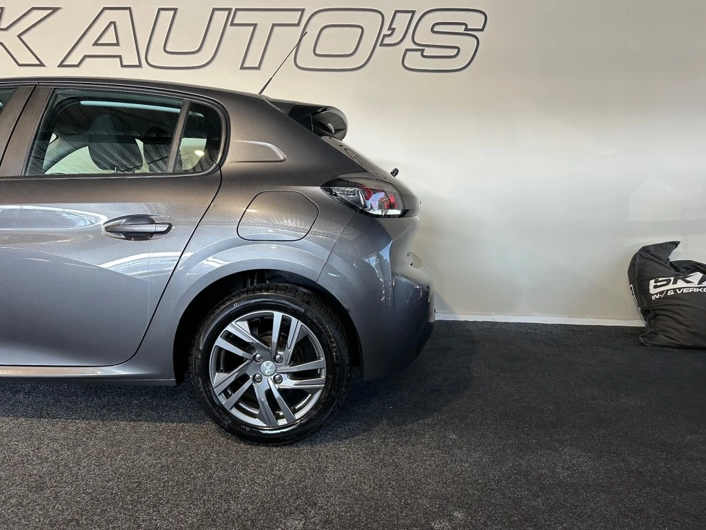 Peugeot 208 – foto 6
