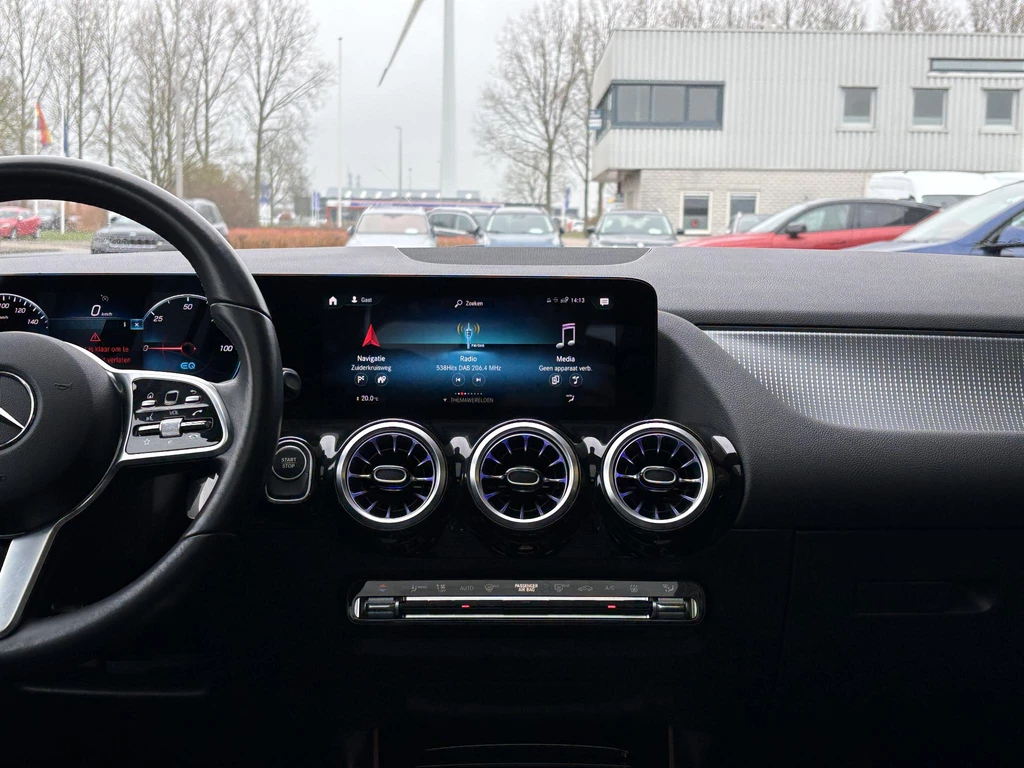 Mercedes-Benz EQA – foto 21