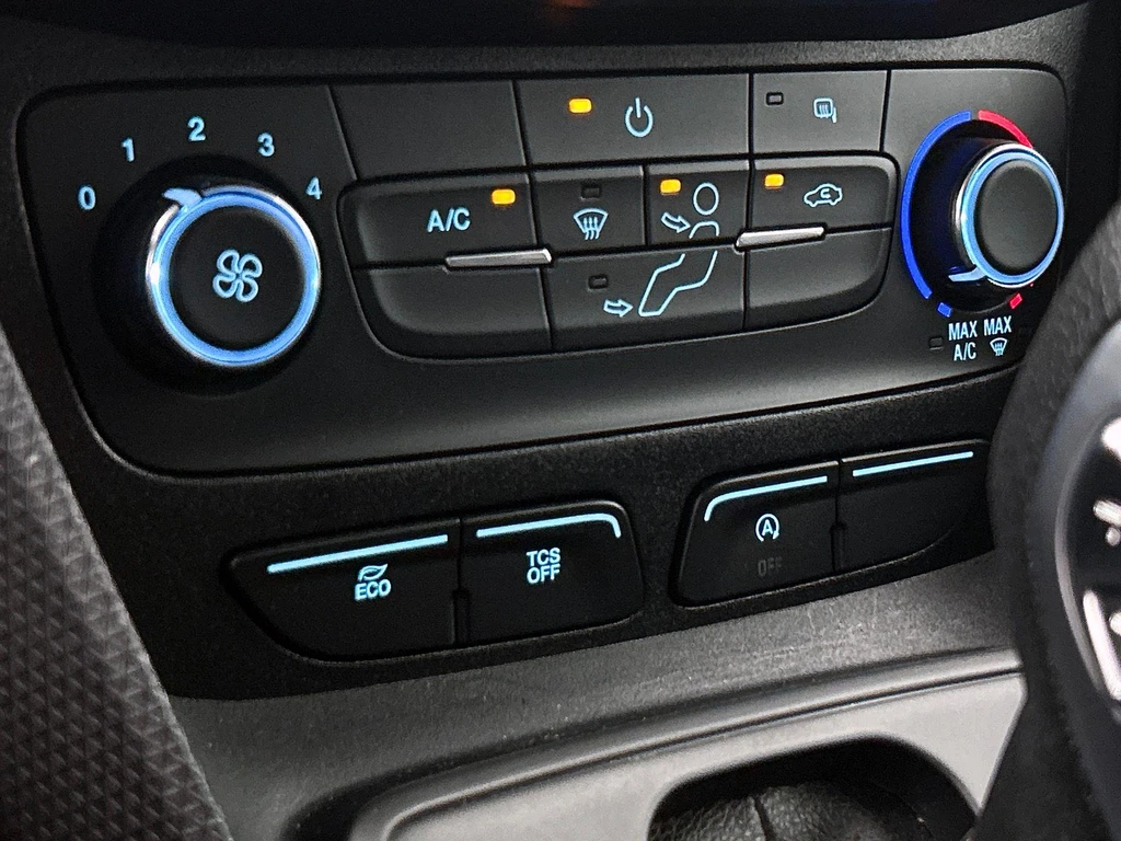 Ford Transit Connect – foto 24
