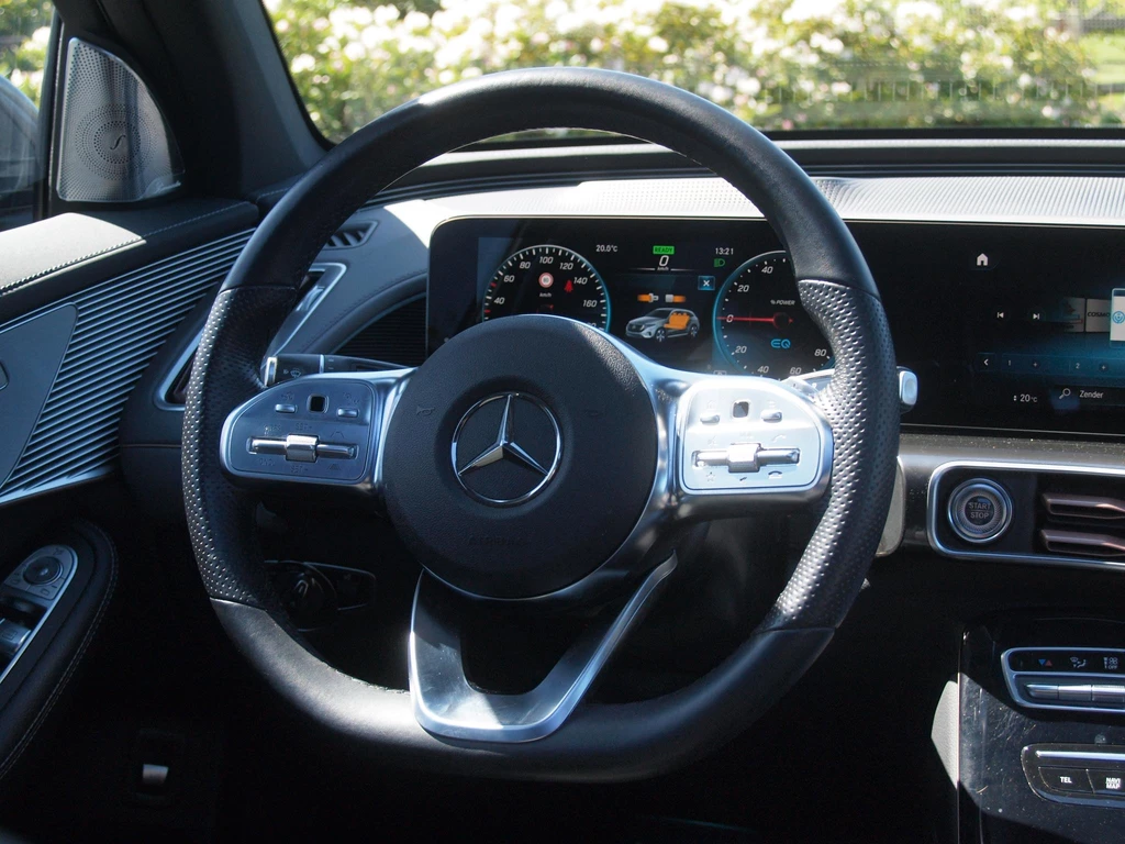 Mercedes-Benz EQC – foto 17