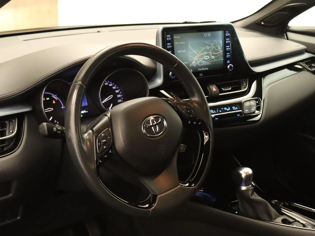 Toyota C-HR – foto 11