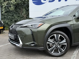 Lexus UX – thumbnail 30