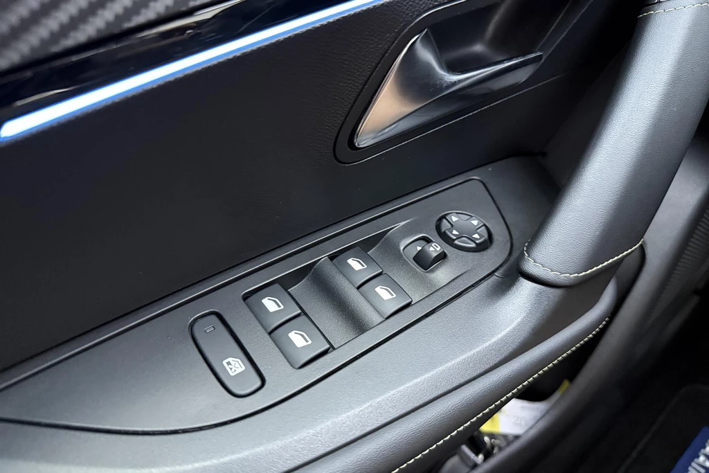Peugeot e-2008 – foto 20
