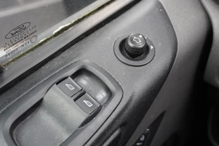 Ford Transit Custom – thumbnail 15