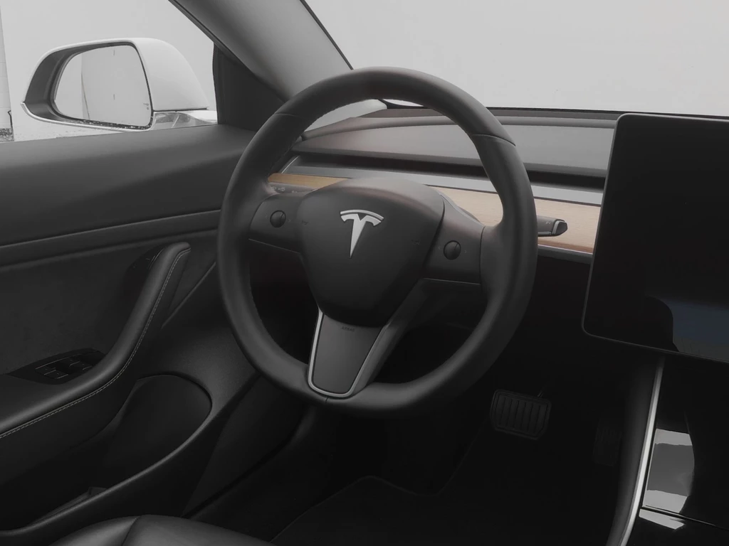 Tesla Model 3 – foto 21