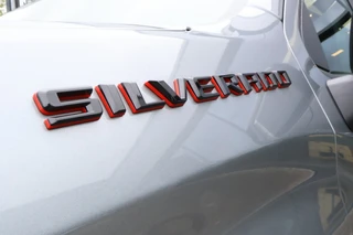 Chevrolet Silverado – thumbnail 38