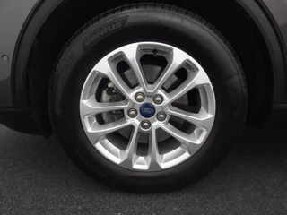 Ford Kuga – thumbnail 9