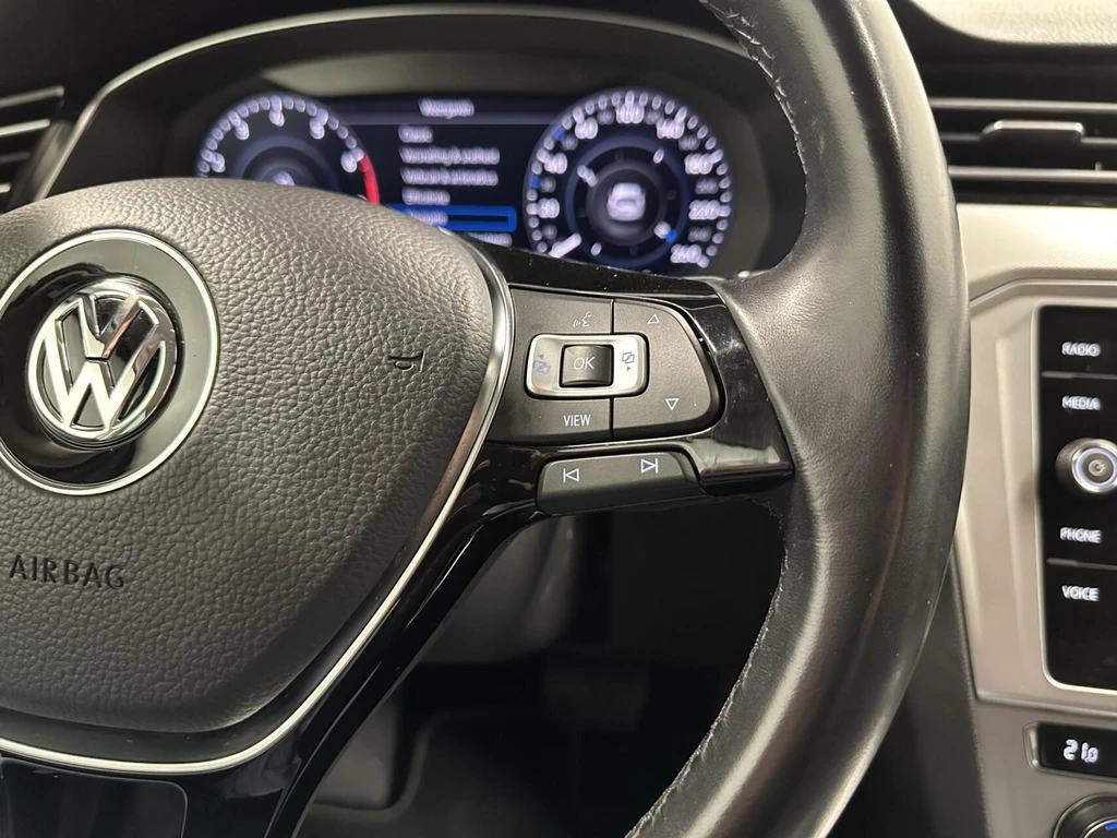 Volkswagen Passat – foto 20