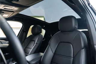 Porsche Cayenne – thumbnail 24