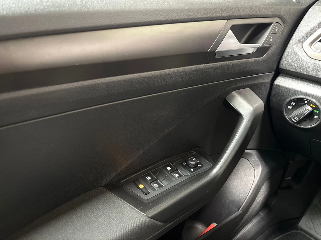 Volkswagen T-Roc – foto 19