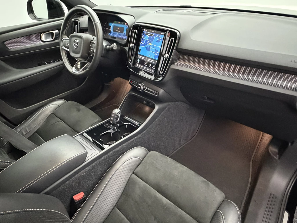 Volvo XC40 – foto 11
